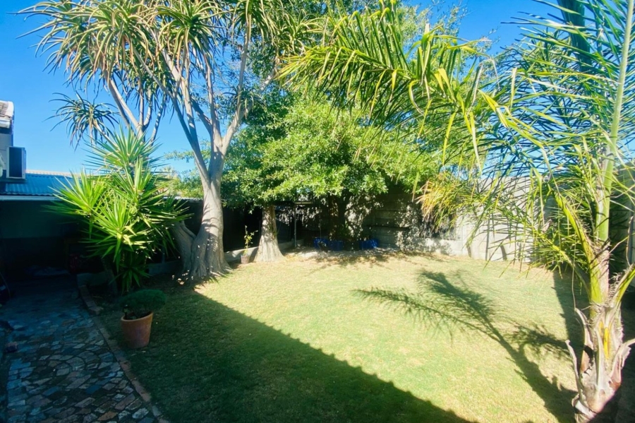 2 Bedroom Property for Sale in Bonnie Brae Western Cape